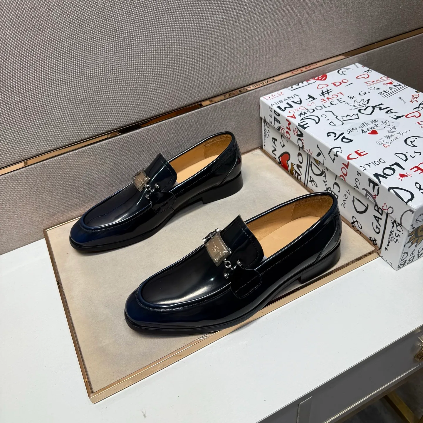Men's men's shoes 💰pp520【DG～】Men's casual formal leather shoes 2025z cabinet sales simultaneously 🔶Size: 38-44#️⃣ 🔷3 colors🔜The upper is made of cowhide stitching ➕Cowhide lining, comfortable and breathable, sole: original comfortable, wear-resistant and non-slip outsole, ⚠️real thing📱photographed🎬real thing is better📢📢📢